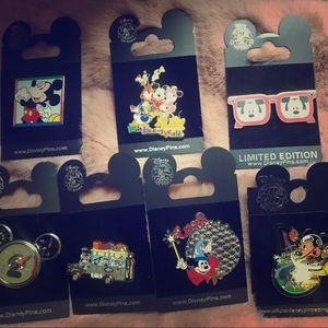 Set of 7 Collector’s Disney Pins